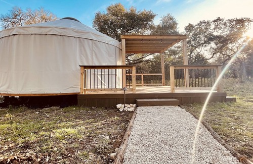 New Braunfels Casa | Texas Yurt Haus-Longhorn