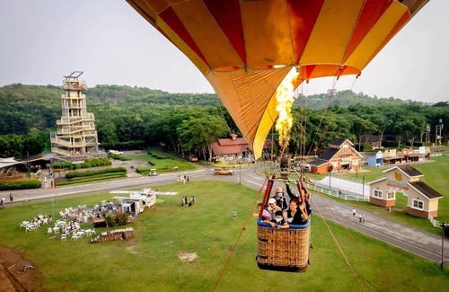 Chiang Rai Apartamento | Luxurious rooms economical prices, famous tourist routes in Chiang Rai Province.