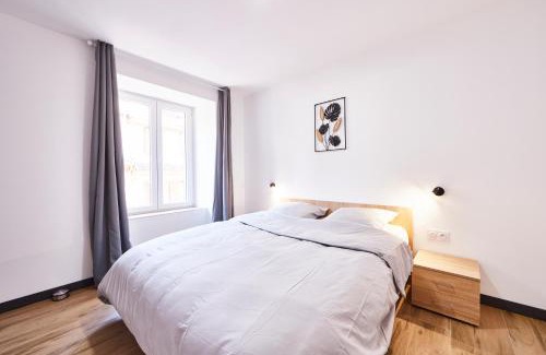 Thann Apartamento | TH 201 Appartement F3 spacieux 1 à 5 personnes au 2ème étage