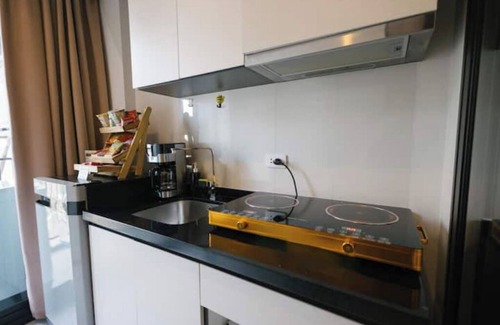 South Pattaya Apartamento | Cozy Spacious Living SkyPool 2 Min Walk To Beach