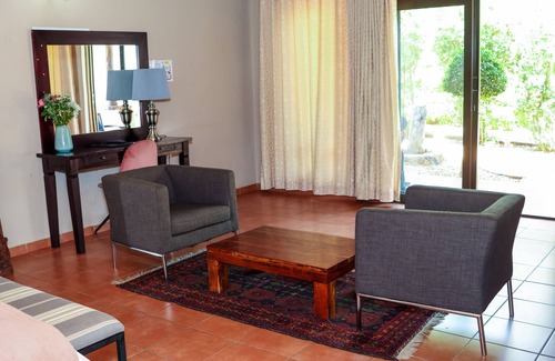 Rustenburg Casa | Thaba Legae Guest Lodge