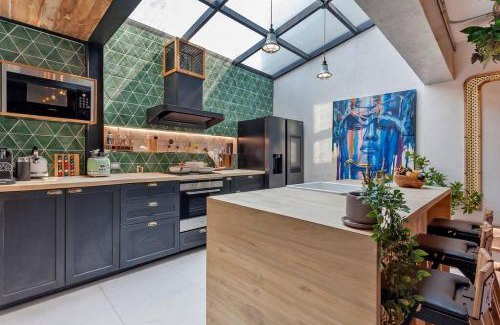 Khlong Tan Nuea Casa | Thai wabi-sabi Loft