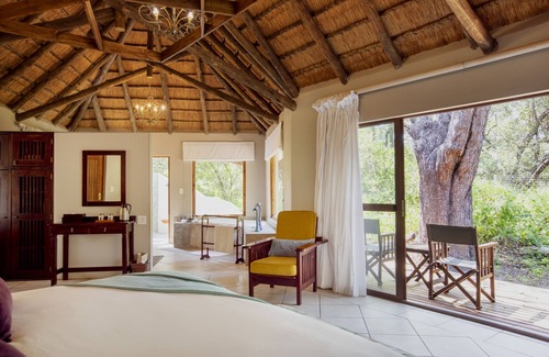 Maun Cabina | Thamo Telele