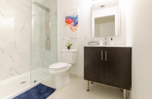 Naranja Casa | BACK TO SCHOOL PROMO! SKY TERRACE 3 FLOORS NEW Home BY MIA!
