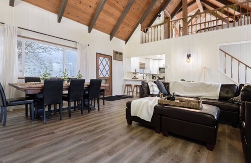 Blue Jay Casa | That 1 Lodge