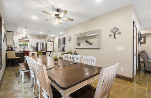 Branson Casa | That Lakefront Taneycomo House - Branson