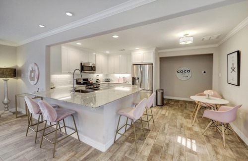 Woodlake - Briar Meadow Casa | That Pink House