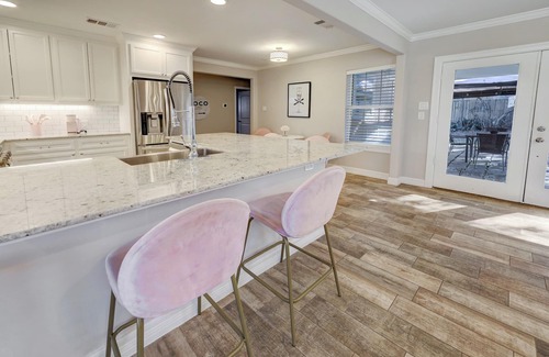 Woodlake - Briar Meadow Casa | That Pink House