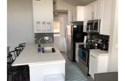 South Lamar Casa | The 1503: Pool, Bar, Grill, Firepit Covered Patio
