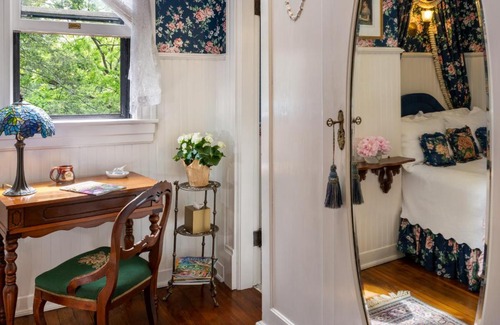 Historic Montford Cama Y Desayuno | The 1899 Wright Inn & Carriage House