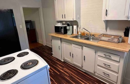 Wichita Falls Apartamento | The 2408 Apartment B