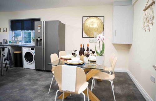 Northampton Villa | The Abington CCC Villa, Prestige, Sleeps up to 15