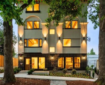 Kerns Casa | The Adelynn 5BR - Sleek - Spacious - Walkable