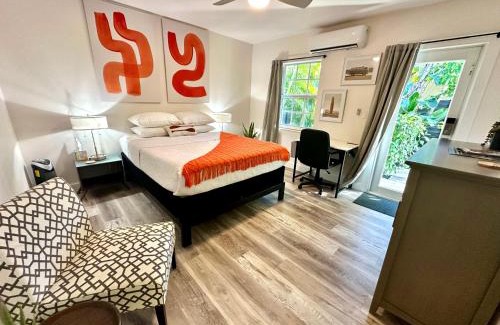 Central Fort Lauderdale Casa | The Agustin Guesthouse - Men Only Clothing Optional