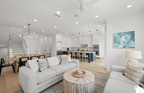 Clearwater Beach Casa | The Akoya Pearl - 2 Beach Homes Steps From CWB