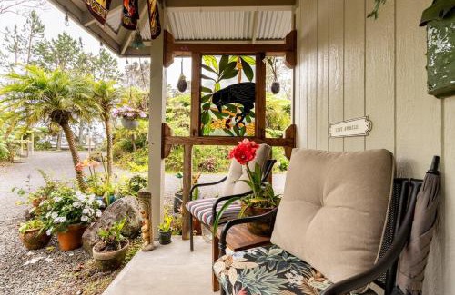 Volcano Casa | The Alala at Stained Glass Cottages