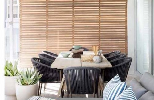 Clifton Apartamento | The Alikreukel: Designer Beachfront Apartment with Access Directly on the Beach
