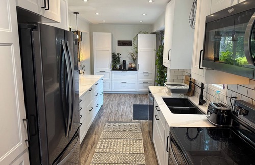 Barrie Casa | The Allandale Residence
