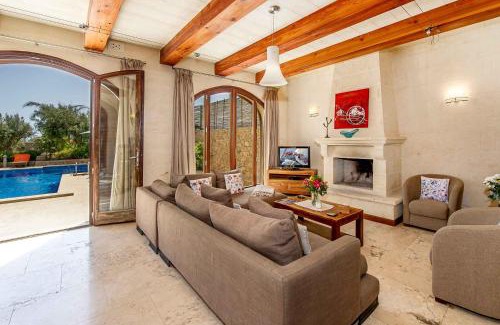 San Lawrenz Casa | The Almonds Luxury Villa