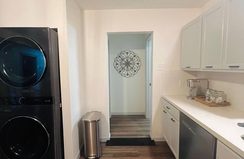 Bay City Casa | The Aloha Surf Bungalow Bay City Texas