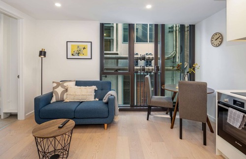 Te Aro Apartamento | The Alpha Nest Stylish 1BR in Central Wellington