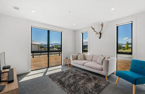 Albert Town Casa | The Alpine Patch - Wanaka Holiday Home