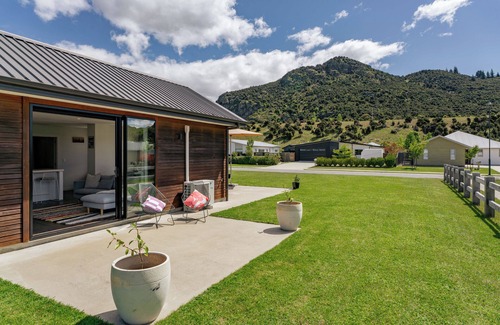 Albert Town Casa | The Alpine Patch - Wanaka Holiday Home