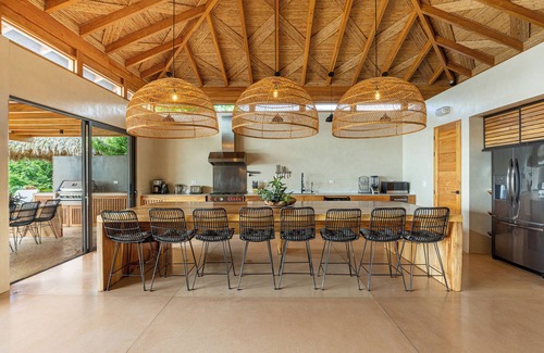 Santa Teresa Villa | THE AMAZING VILLA PAULINA - LUXURIOUS 4BDRM OCEAN VIEW VILLA