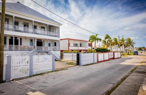 Belize City Cama Y Desayuno | The Ambassador's Terrace