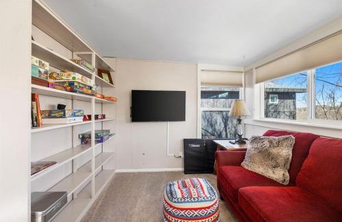Prescott Casa | The American Dream Historic S Mt Vernon Craftsman