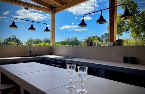 Olhao Villa | The ample Villa/ luxurious interior/4 mins from the beach!