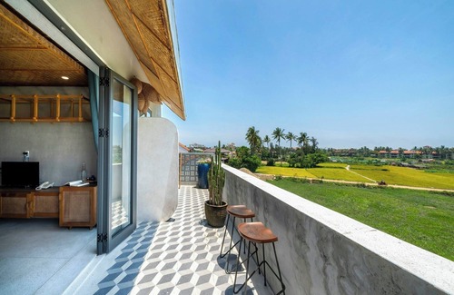 Cam Thanh Villa | The An Retreat 7BRs w/ Pool & Rice Field