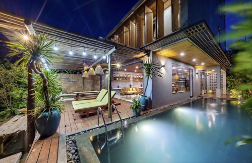 Cam Thanh Villa | The An Retreat 7BRs w/ Pool & Rice Field