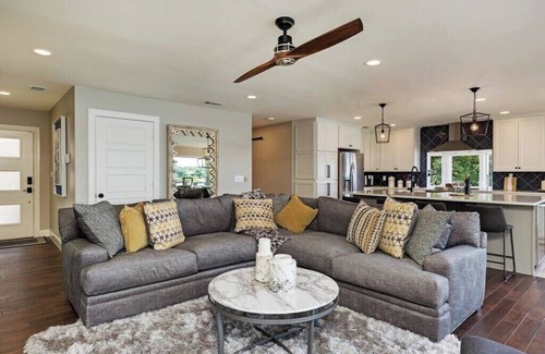 Burnet Casa | The Anchor House LBJ Lakefront w/ Dock & Boat Ramp