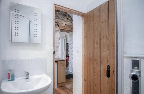 Castlemartin Casa | The Anchor Light - 1 Bed - Freshwest Beach Retreat