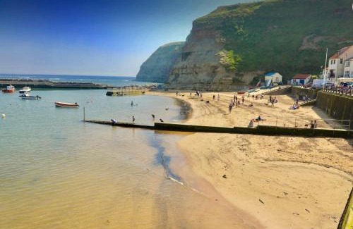 Staithes Casa | The Anchorage your home in idyllic Staithes