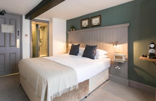 New Forest District Hotel | The Angel & Blue Pig