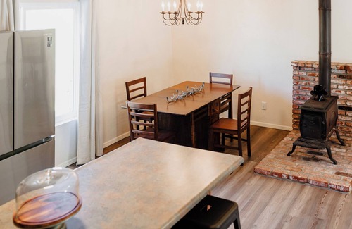 Springville Apartamento | The Apartment at Mt. Dennison - Cozy Apt. in Balch Park near Sequoia Forrest