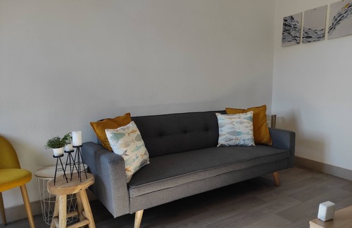 L'Arbresle Apartamento | The apartment & de la Turdine T3 🟢 1 to 5 travelers 2ch. + 1 sofa bed