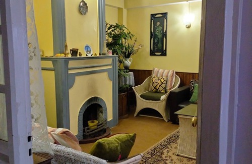Darjeeling Apartamento | The apartment is a 2 bedroom, 1 living room, 1 bathroom with kitchen.