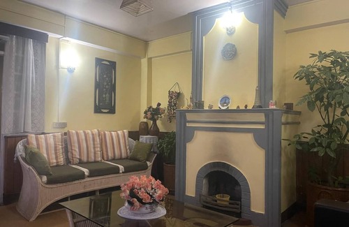 Darjeeling Apartamento | The apartment is a 2 bedroom, 1 living room, 1 bathroom with kitchen.