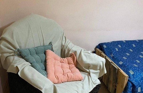 mtatsminda Apartamento | The apartment is in a cozy and quiet environment