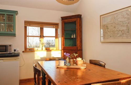 Spaxton Cabaña | THE APPLE HOUSE, pet friendly, with open fire in Nether Stowey