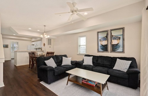 Bermuda Bay Casa | The Aquamarine-Family-friendly home w/community pool near beach and restaurants!