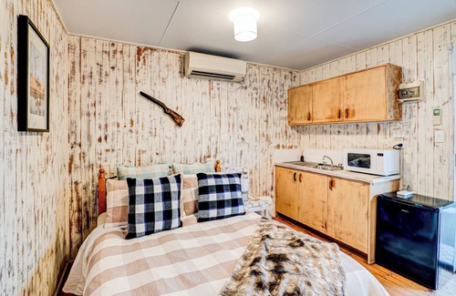 Mount Archer Cabina | The Archer Retreat – Ideal for Large Groups, DIY Events & Unforgettable Stays