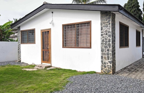 Ada Chalet De Esquí | Charming and cozy 2-bedroom Chalet at The Arden’s in serene Big Ada