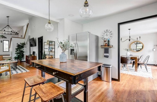 Winston - Salem Casa | The Ardmore Chalet WS