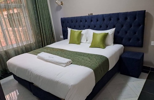 Naivasha Hotel | The Art Place Hotel Naivasha