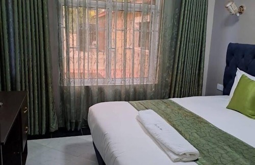 Naivasha Hotel | The Art Place Hotel Naivasha