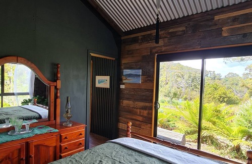 Huon Valley Cabaña | The Art Studio @ Ripples Art Farm